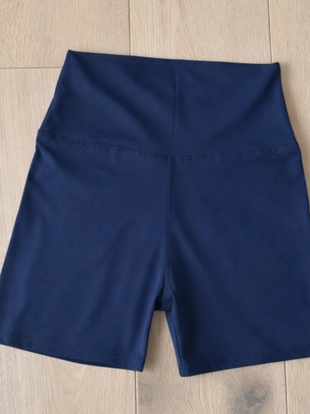 Navy Women's High-Waisted Soft biker shorts size Small